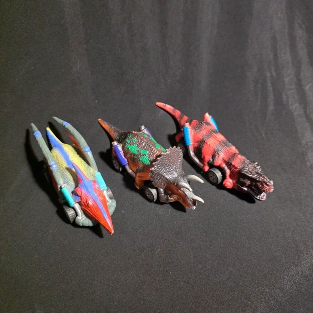 Lot of 3 Dinosaur Cars T-Rex Triceratops Pterodactyl Rolling Toy Vehicles